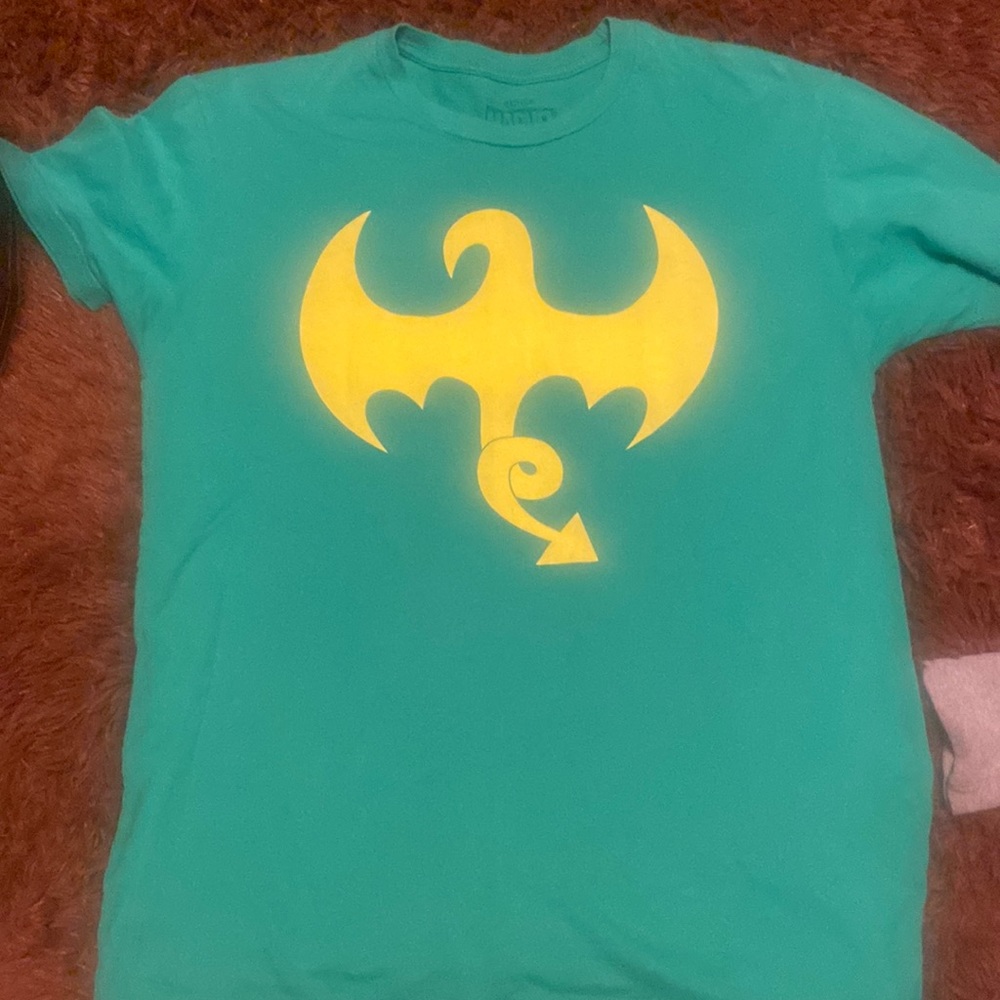 Marvel Iron Fist T shirt Sz Medium